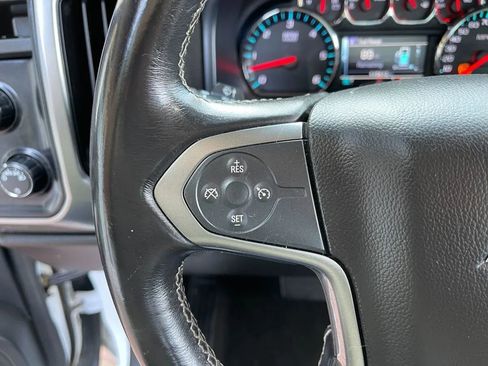 Used 2018 Chevrolet Silverado 1500 LT image 24