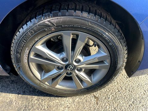 Used 2017 Hyundai Elantra Value Edition w/ Cargo Package image 16