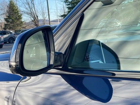 Certified 2026 BMW X5 xDrive40i w/ Executive Package image 29