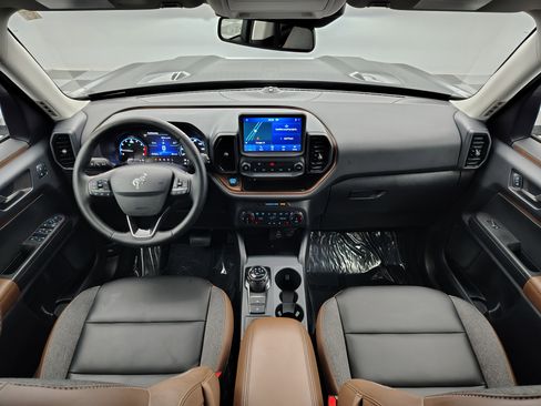 Used 2024 Ford Bronco Sport Outer Banks w/ Tech Package image 34