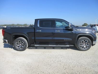 New 2026 GMC Sierra 1500 SLT w/ SLT Premium Plus Package
