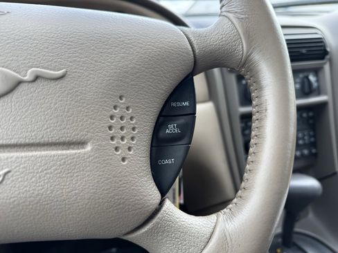 Used 2002 Ford Mustang GT image 19