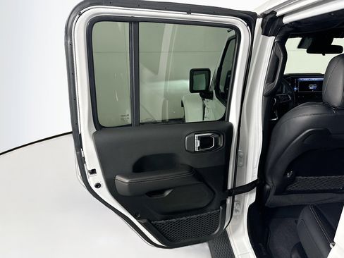 Used 2024 Jeep Wrangler Sahara w/ Safety Group image 24