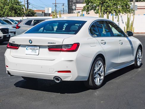 Used 2025 BMW 330i xDrive Sedan image 9