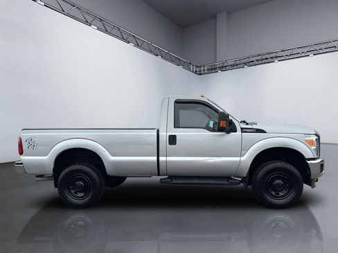 Used 2015 Ford F250 XL w/ Power Equipment Group AWD/4WD image 3