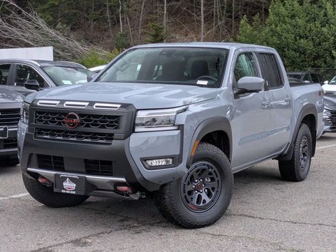 New 2025 Nissan Frontier PRO-4X w/ Pro Convenience Package AWD/4WD image 2