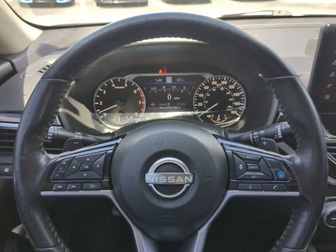 Used 2023 Nissan Altima 2.0 SR FWD image 31