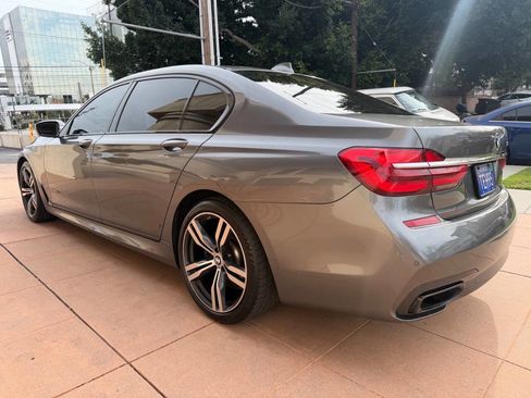 Used 2018 BMW 750i image 5