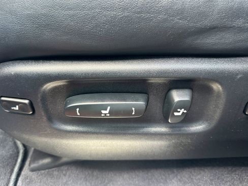 Used 2015 Lexus LX 570 4WD w/ Luxury Package image 14