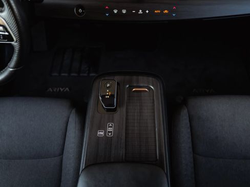 Used 2024 Nissan Ariya FWD image 28