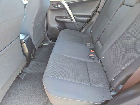 Used 2018 Toyota RAV4 XLE image 21