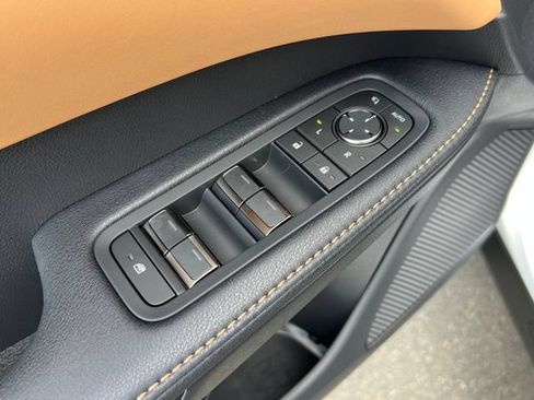 New 2026 Lexus RX 450h AWD w/ Convenience Package image 31