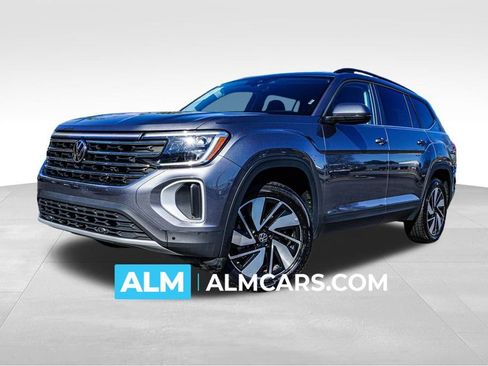 Used 2024 Volkswagen Atlas SE image 1