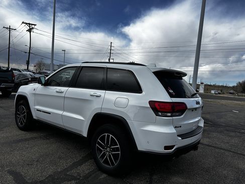 Used 2017 Jeep Grand Cherokee Trailhawk w/ Trailhawk Luxury Group image 3