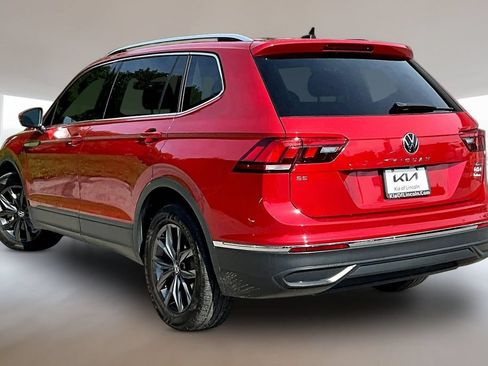 Used 2022 Volkswagen Tiguan SE AWD/4WD image 4