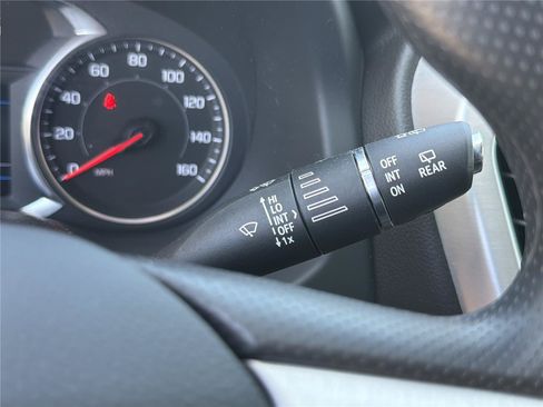 Used 2023 GMC Acadia SLE w/ Driver Convenience Package FWD image 14