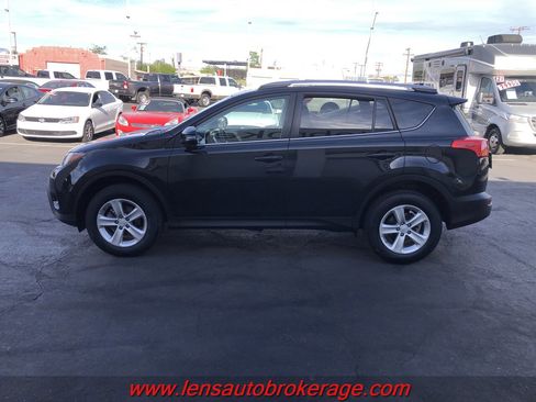 Used 2013 Toyota RAV4 XLE FWD image 22