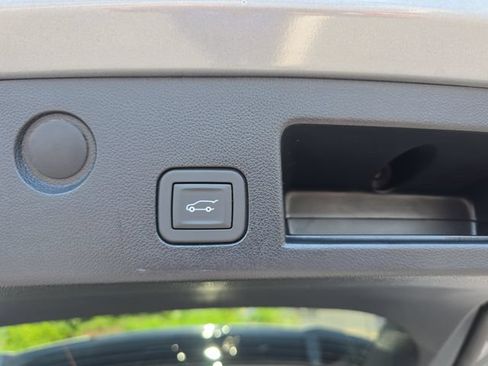 Used 2026 Chevrolet Equinox LT w/ Convenience Package II AWD/4WD image 17