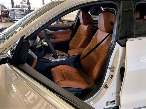 Certified 2025 BMW i4 eDrive40 w/ Premium Package image 7