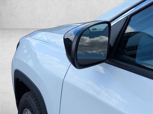 Used 2022 Jeep Compass Latitude w/ Sun and Sound Group image 15