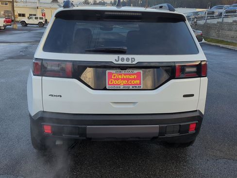 New 2026 Jeep Cherokee Overland image 5