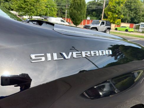 Used 2019 Chevrolet Silverado 1500 LT w/ All-Star Edition AWD/4WD image 30