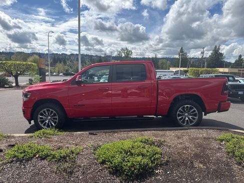 Used 2019 RAM 1500 Sport w/ Level 2 Equipment Group AWD/4WD image 4