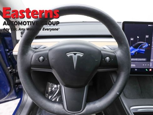 Used 2023 Tesla Model 3 Standard Range image 10