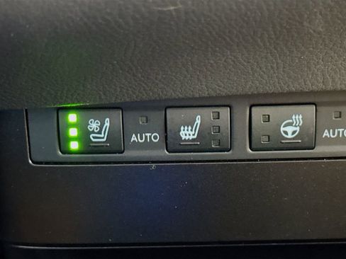 Certified 2025 Lexus ES 350 w/ Premium Package image 21