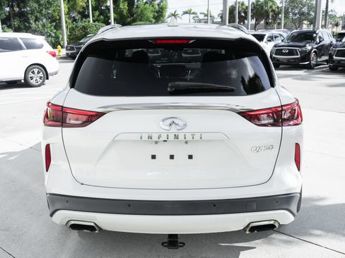 Used 2021 INFINITI QX50 Luxe w/ Appearance Package FWD image 9