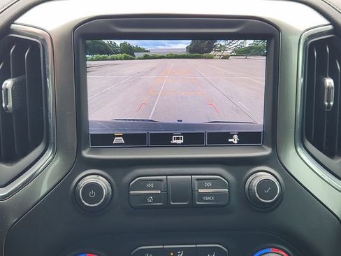 Used 2021 Chevrolet Silverado 1500 LTZ AWD/4WD image 18
