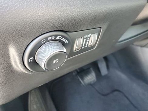 Certified 2022 Jeep Compass Limited AWD/4WD image 8