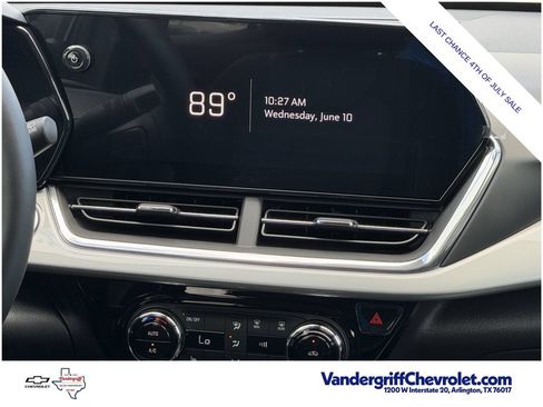 Used 2026 Chevrolet Trax LT w/ Driver Confidence Package FWD image 17