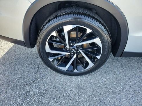 Used 2024 Mitsubishi Outlander SE AWD/4WD image 7