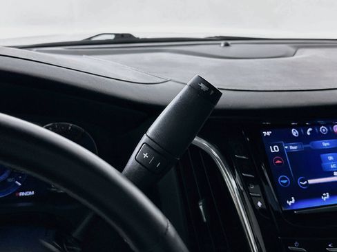Used 2016 Cadillac Escalade Premium AWD/4WD image 18