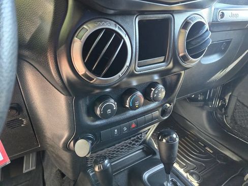 Used 2016 Jeep Wrangler Unlimited Sport AWD/4WD image 19