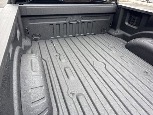 New 2025 Ford F250 Lariat w/ Black Appearance Package image 7