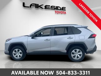 Used 2021 Toyota RAV4 LE video 3