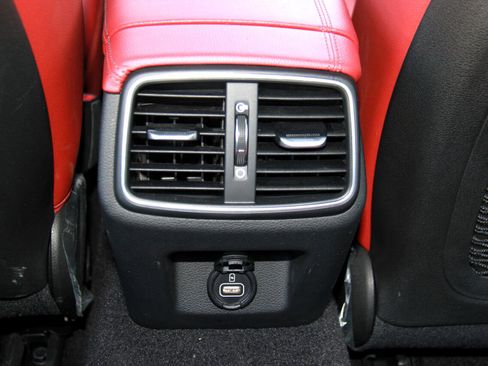 Used 2023 Genesis G70 2.0T w/ Sport Prestige Package image 20