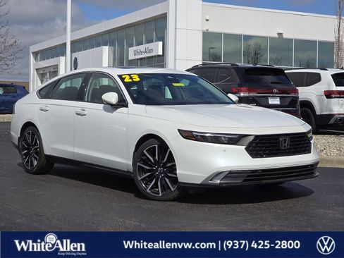 Used 2023 Honda Accord Touring image 1
