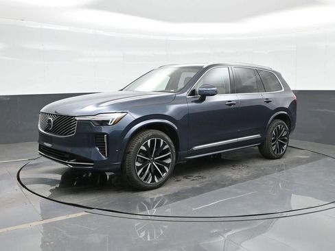 New 2026 Volvo XC90 B6 Plus image 3