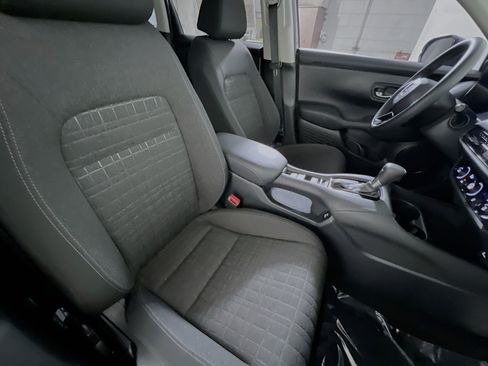 Used 2023 Honda HR-V LX image 31