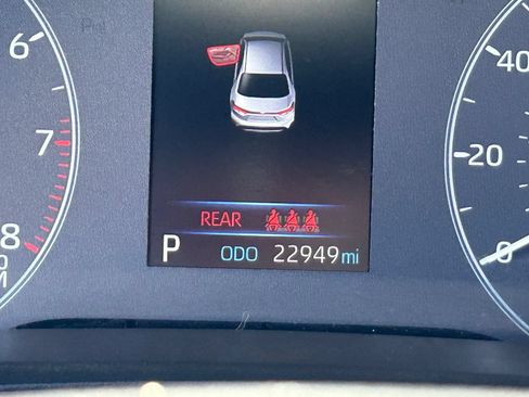 Used 2025 Toyota Corolla SE FWD image 31