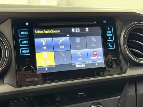 Used 2017 Toyota Tacoma TRD Sport w/ Tow Package AWD/4WD image 45
