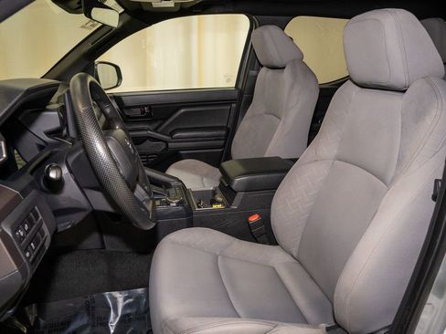 Certified 2024 Toyota Tacoma SR5 image 9