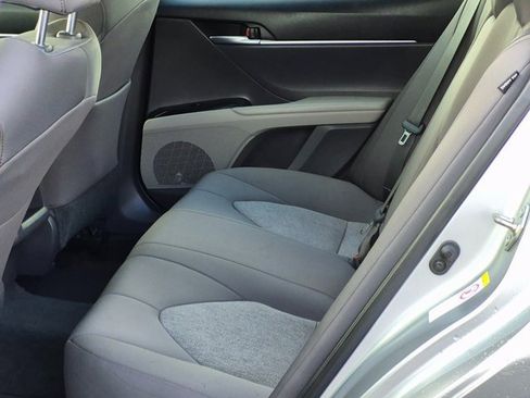 Used 2019 Toyota Camry LE image 17