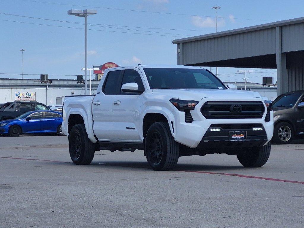 Used 2024 Toyota Tacoma SR5 RWD image 8