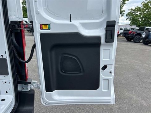 New 2025 Ford Transit 250 148 Medium Roof image 26