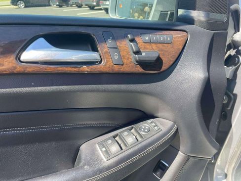 Used 2015 Mercedes-Benz ML 350 4MATIC image 19