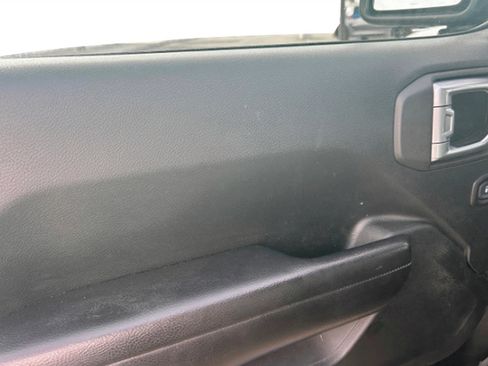 Used 2020 Jeep Wrangler Sport image 16